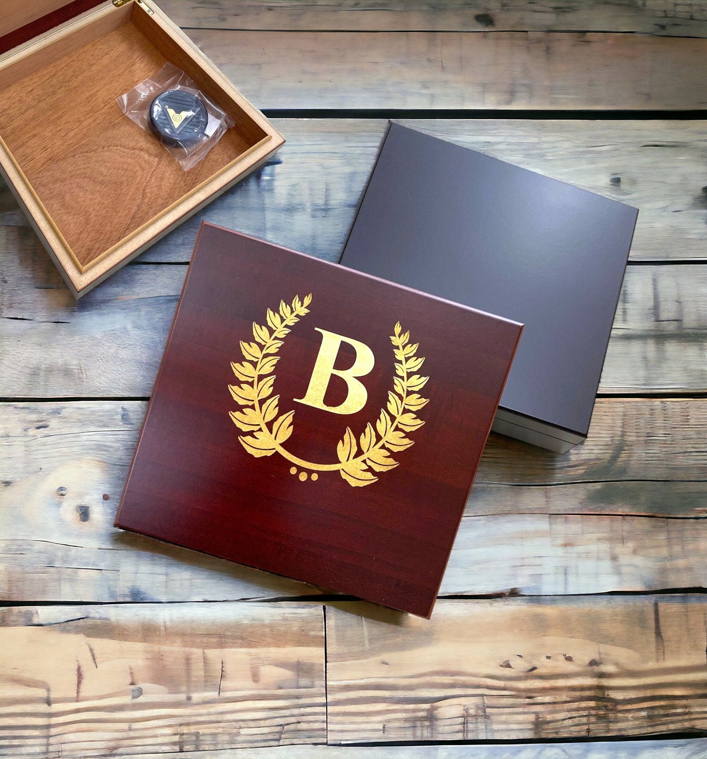 Custom Cigar Box Humidor, Personalized Humidor for Cigars Lover Gift Box, Engraved Gift Box Gold Monogram Custom Name, Desktop Humidor